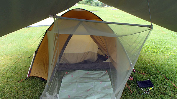 モスキートネットが活躍