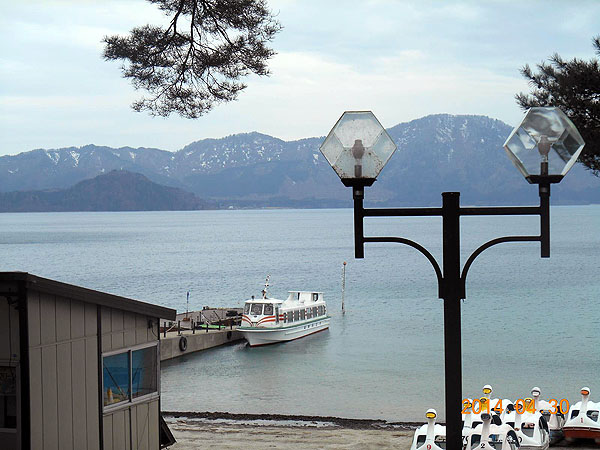 乳頭温泉途中の田沢湖